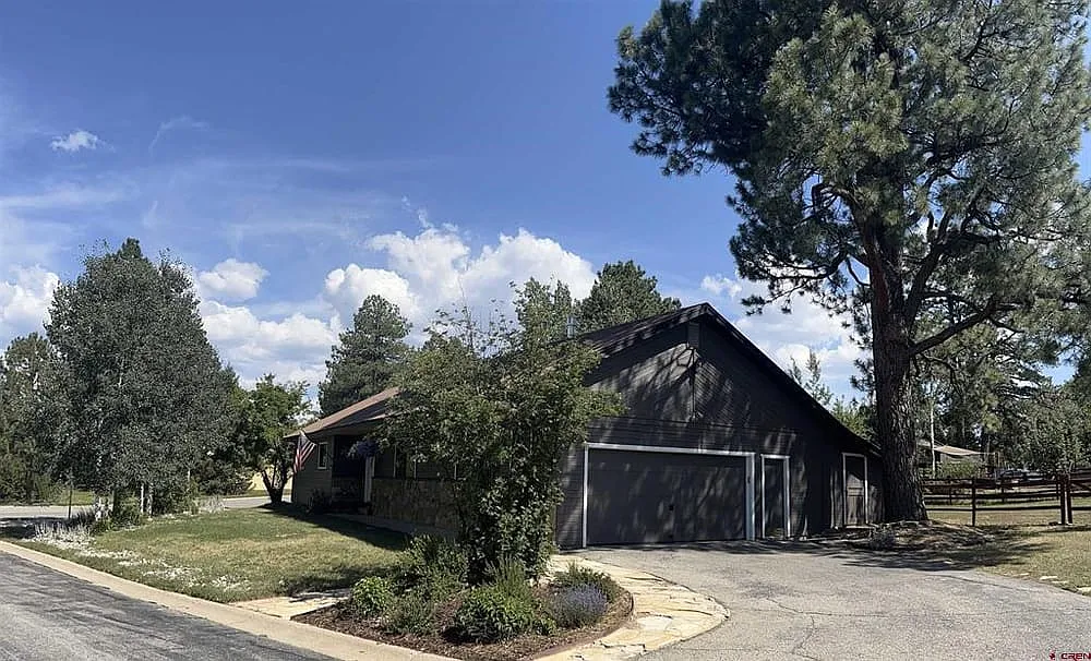 3 bed, 1520 sqft, $3,100 — Photo 1