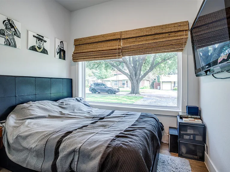 6136 Saint Moritz Ave — Photo 9