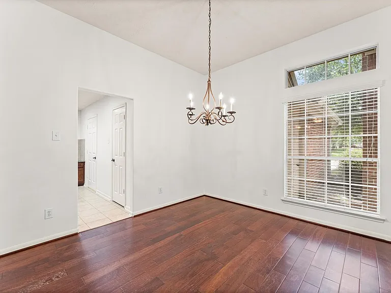 24226 Pine Canyon Fls — Photo 6
