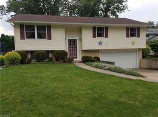 252 Northfield Dr, Elyria, OH