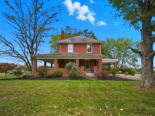 525 Gender Rd, Canal Winchester, OH 43110