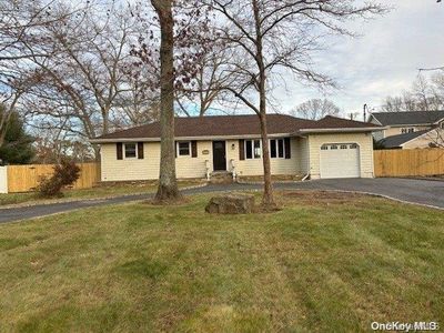 145 Radio Avenue, Miller Place, NY, 11764