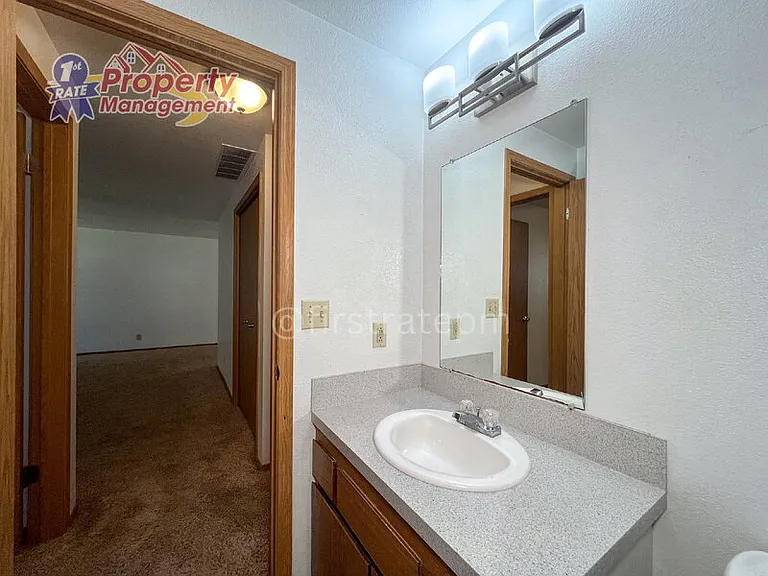3219 Rose Hill St — Photo 35