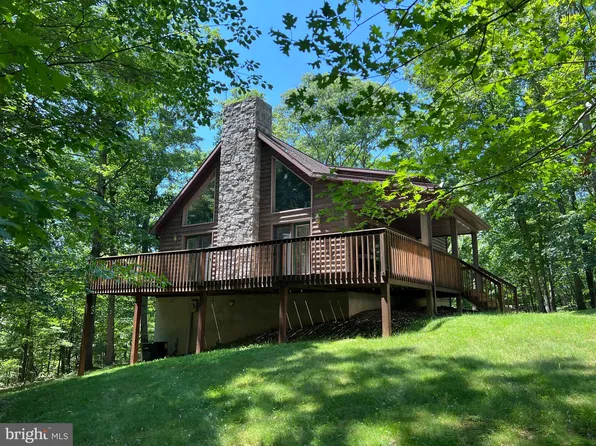 125 Highrock Trl, Berkeley Springs, WV 25411