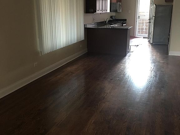 4th image of 8744 S Dante Ave #2