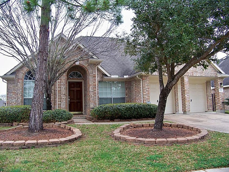 1st image of 2726 Shelby Dr