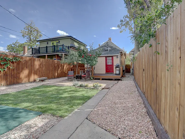 3311 Curtis St — Photo 16