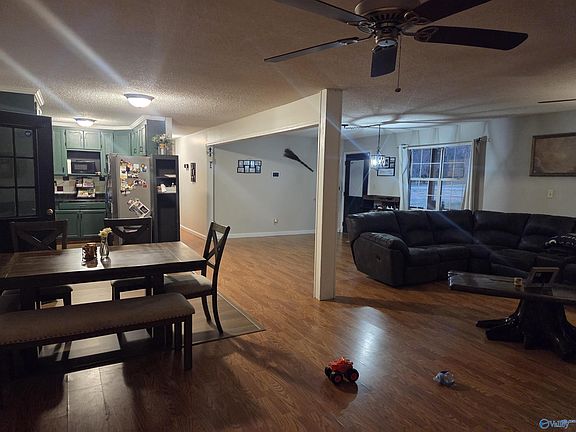 3rd image of 1923 Highway 231