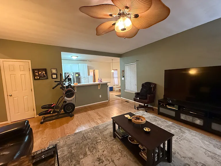 1308 Crosswood Ln — Photo 6