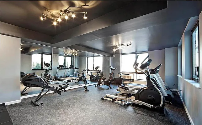 Rented by Bruma Realty LLC | media 6