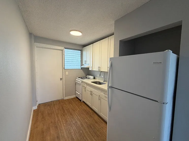 1832 Citron St — Photo 17