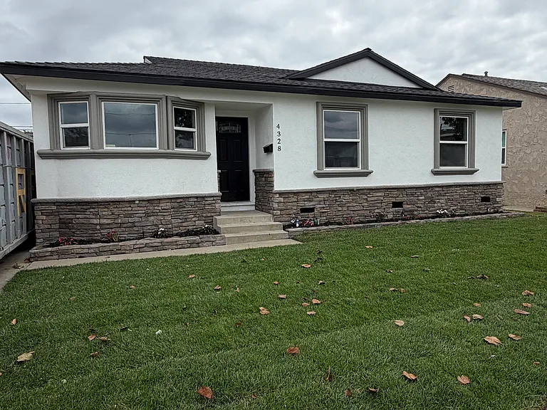 4328 Deeboyar Ave — Photo 16