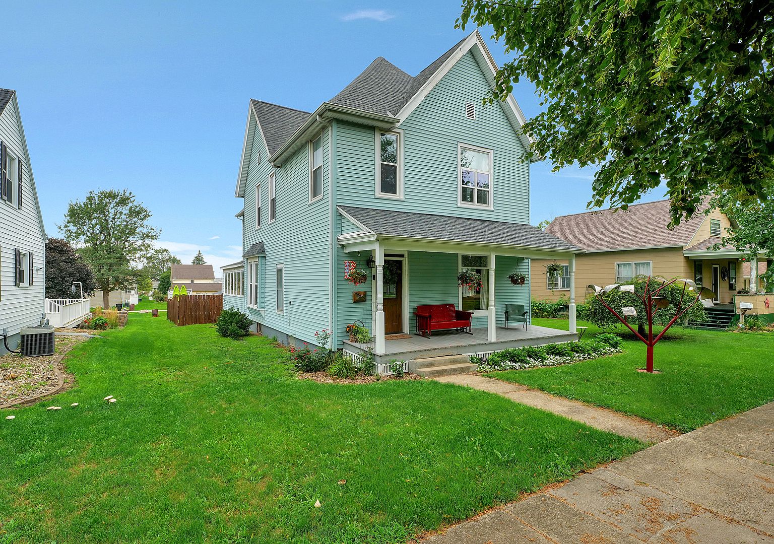 407 N Sangamon Ave, Gibson City, IL 60936 Zillow