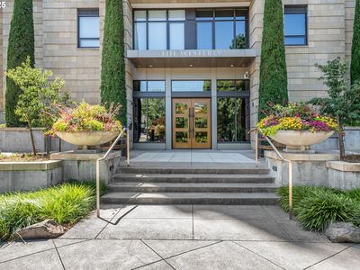 2351 NW Westover Rd UNIT 601, Portland, OR, 97210