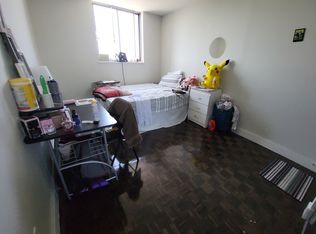 50 Burn Hill Rd #1806, Toronto, ON M1L4R3