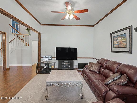 5th image of 3770 Swinnea Rd