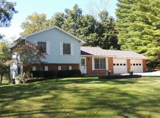 2940 Quitter Rd, Williamsburg, OH 45176