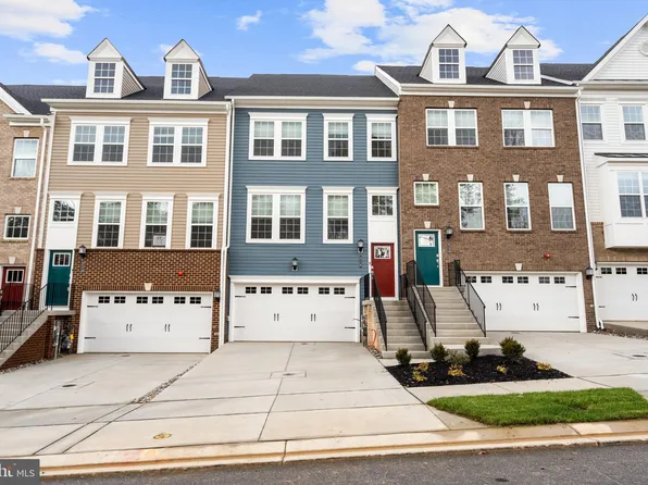 516 Downswing Rd, Baltimore, MD 21208