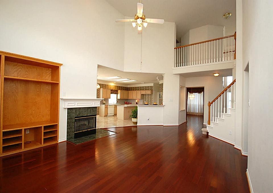1st image of 3915 Southsand Dr