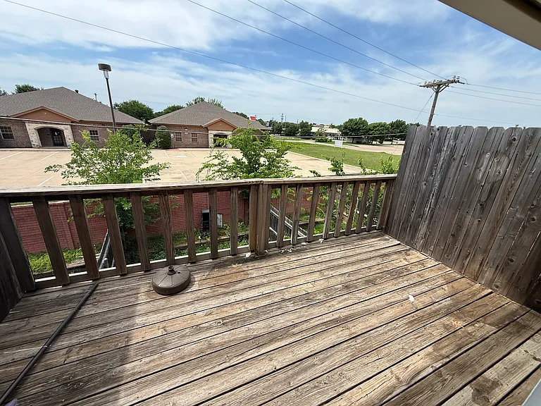 730 Bluebonnet Dr #B — Photo 17