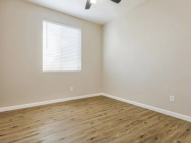 10549 E Durant Dr — Photo 15