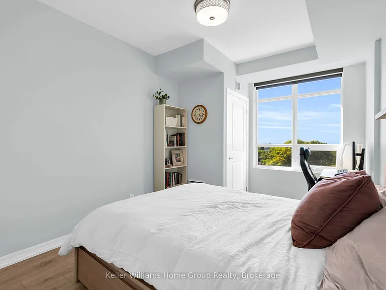 3563 Lake Shore Blvd W #705 — Photo 20