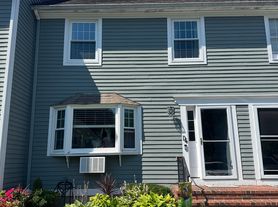 611 Ocean Ave, New London, CT