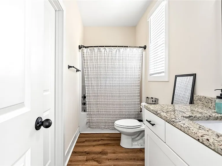 868 Twin Forks Ave #5 — Photo 14