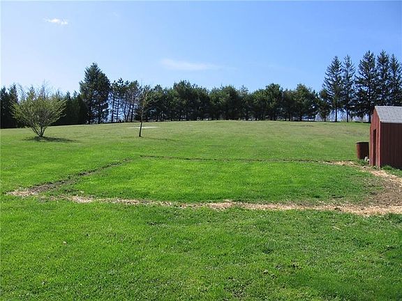 4th image of 1118 Huckleberry Hwy