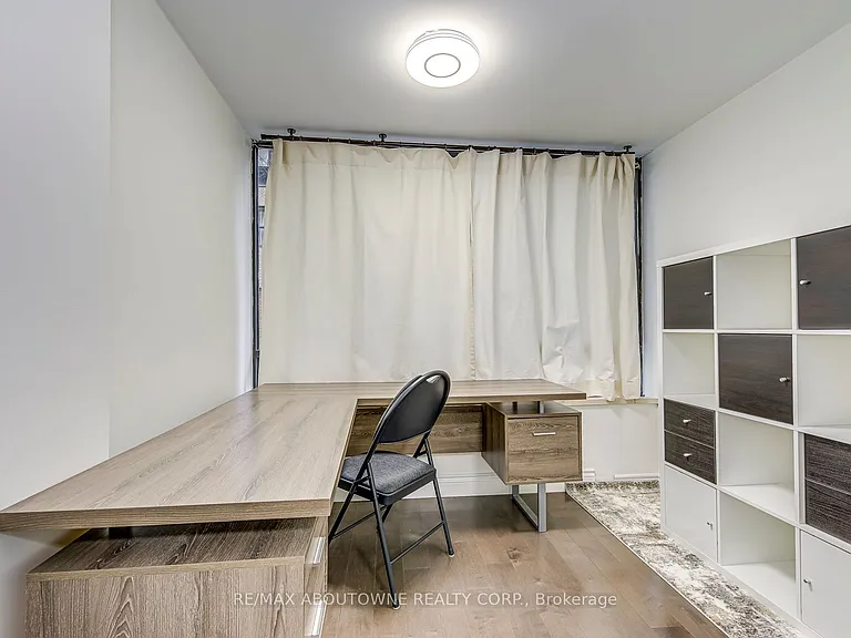 211 Saint Patrick St #106 — Photo 27