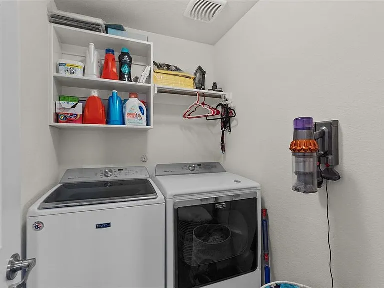 671 Farmstead Dr — Photo 19