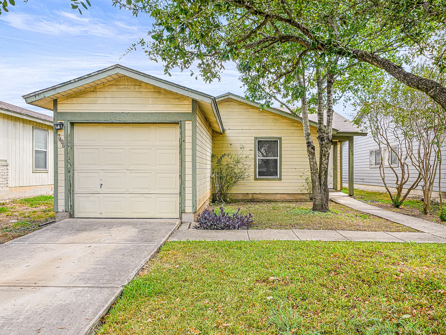 3 bed, 1186 sqft, $1,395 — Photo 2