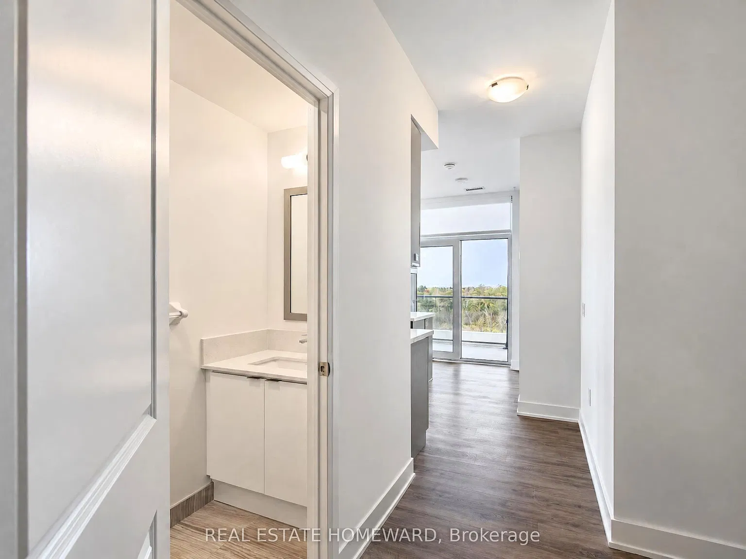 2 bed, $3,200 — Photo 4