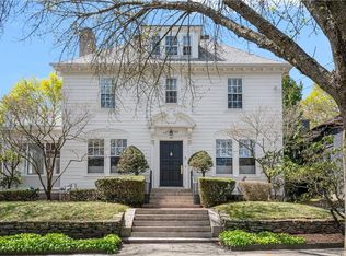 150 Arlington Ave, Providence, RI 02906