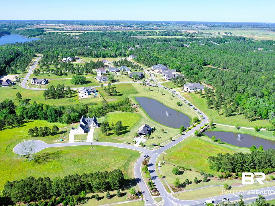 1st image of 102 Mount Pleasant Blvd