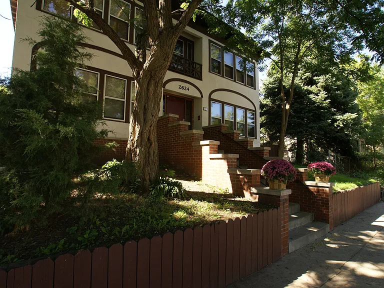 Phillips Park Apartments — Photo 16