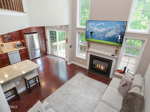 59 Ironwood Court, Middletown, NJ 07748