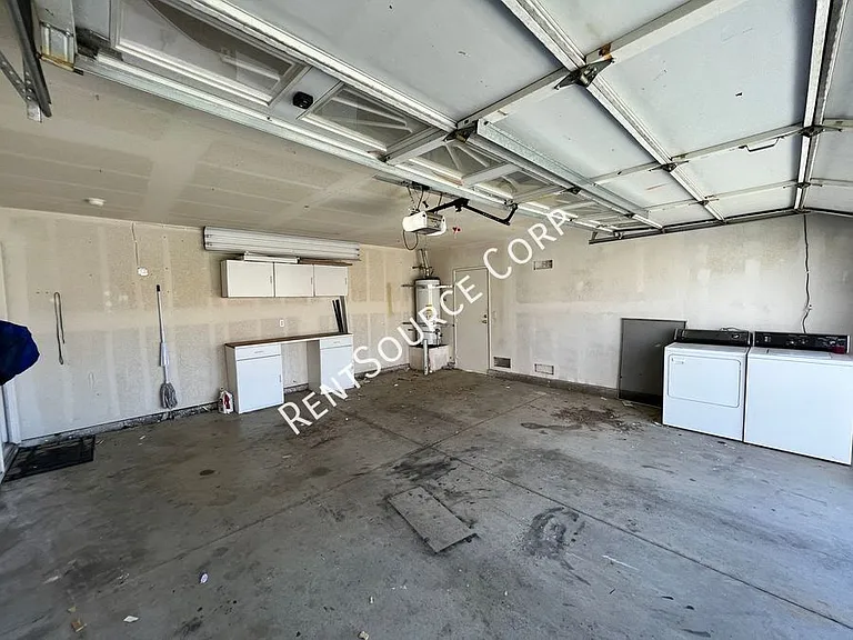 3424 Amber St — Photo 20