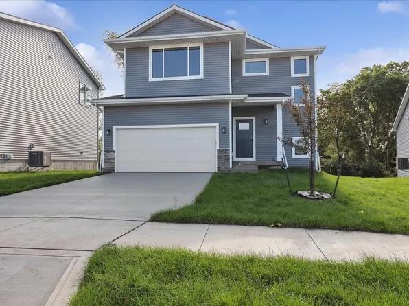 1712 Willow Ct, Norwalk, IA 50211