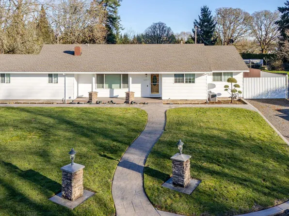 1257 NE Lafayette St, Albany, OR 97321