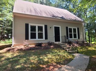 1318 Hickory Cir, Auburn, GA 30011