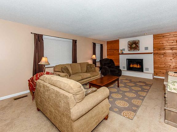 4th image of 3825 Fairfield Dr