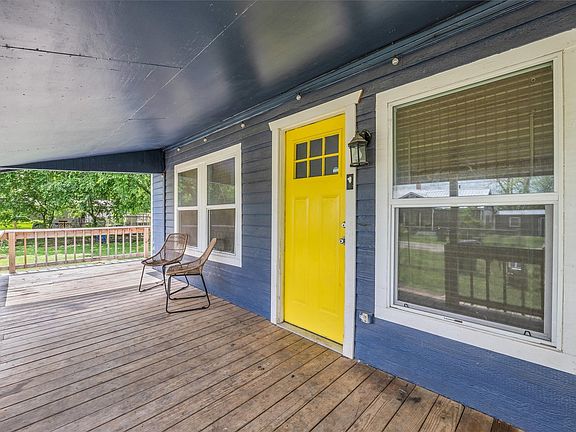 3rd image of 102 Goodwin Ln