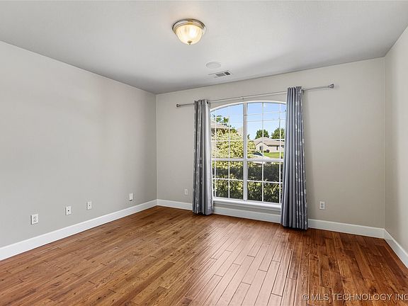 3rd image of 15336 E 89th Ct N