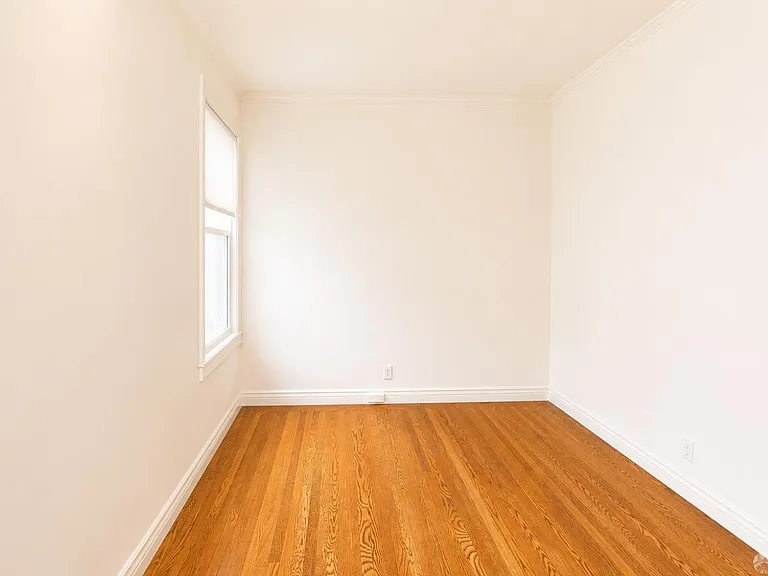 2850 Jackson St — Photo 15