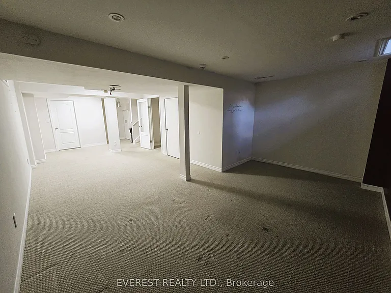 7285 Gagliano Dr — Photo 43