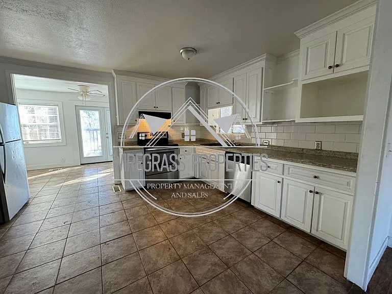 5224 David Dr — Photo 6