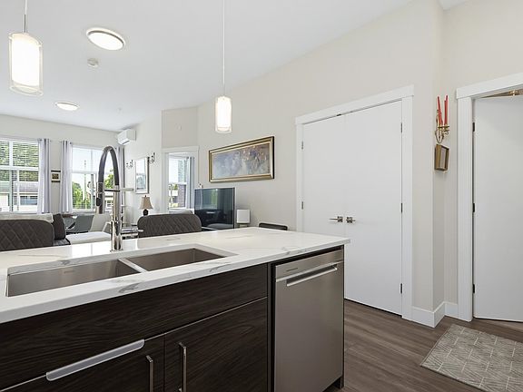 2nd image of 2120 Gladwin Rd #210