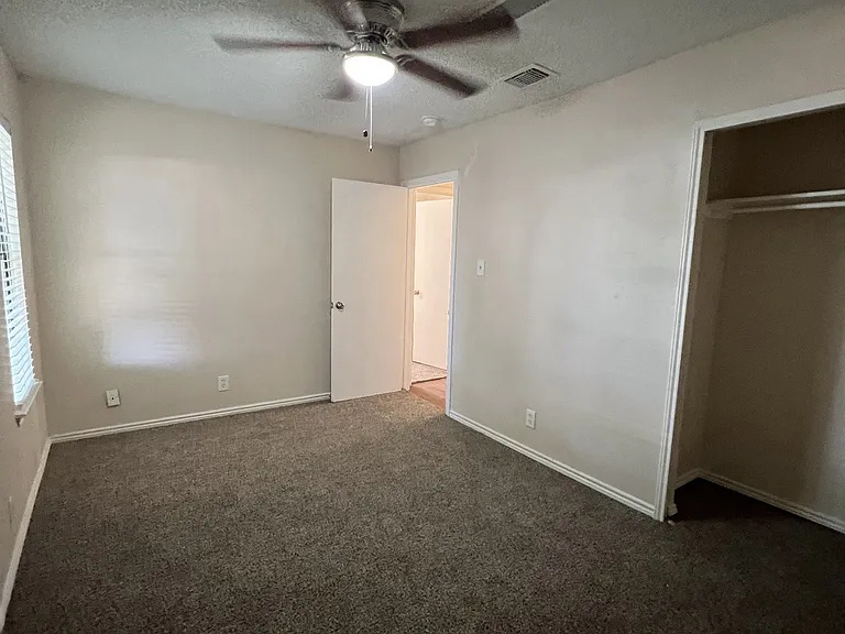 13819 Woodbreeze St — Photo 12