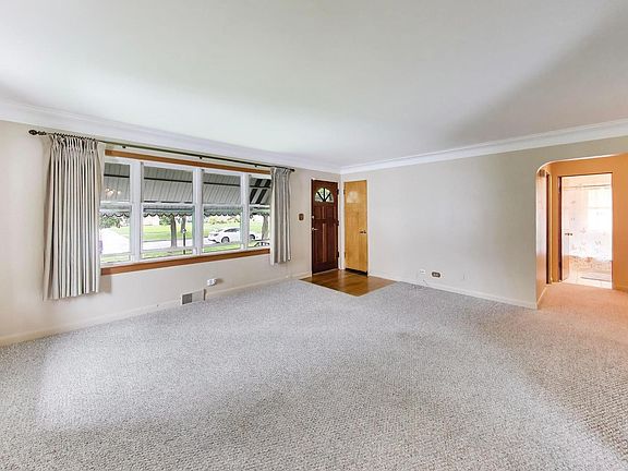 5th image of 403 N Yale Ave
